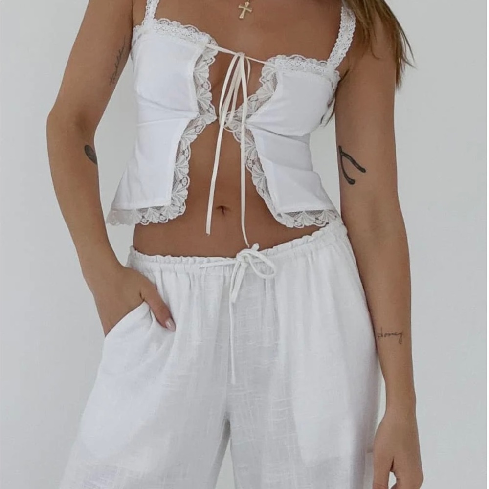 Rumored tie front vintage love cami